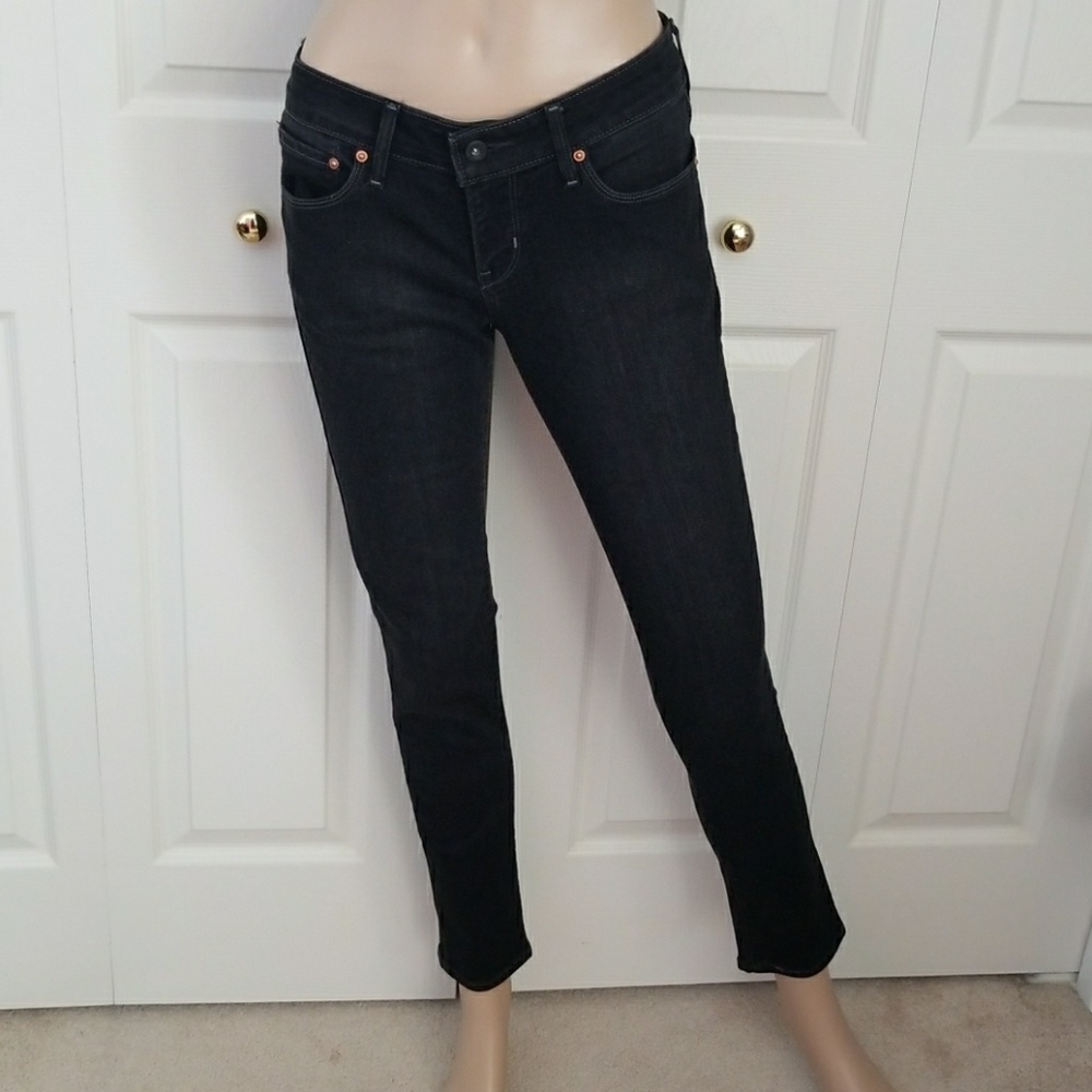 📣Levi's Demi Curve mid rise skinny jeans